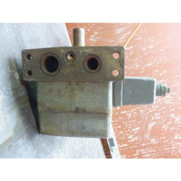 REXROTH HYDRAULIC PUMP #5241252J SHAFT HAS RUST NEW OLD STOCK